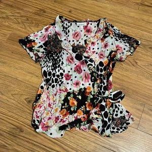 Dressbarn Women’s Misses All Over Print Short Sleeve Wrap Top
